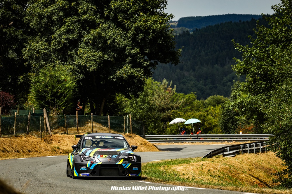 Après avoir remporté le Challenge Open A/3 en 2024, Baptiste Thomasset franchissait cette année un nouvel échelon avec une Cupra Léon Supercopa MK3.