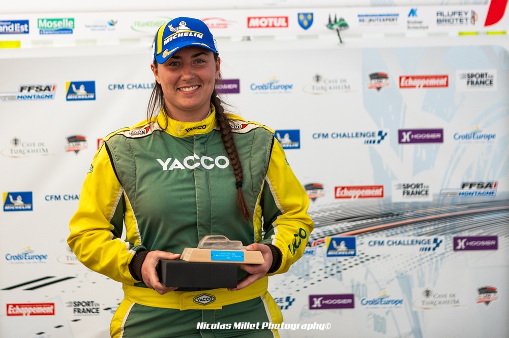 La saison 2025 s’achève pour Morane par un quatrième titre de Championne de France de la Montagne Production, un nouveau Trophée FFSA du groupe N et un nouveau titre de Championne 2ème Division.